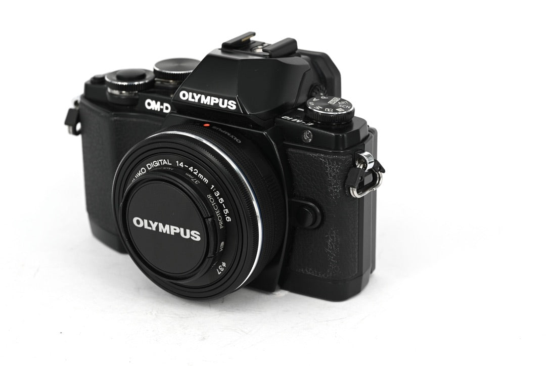 Used Olympus OM-D E-M10 + 14-42mm EZ Mirrorless Camera