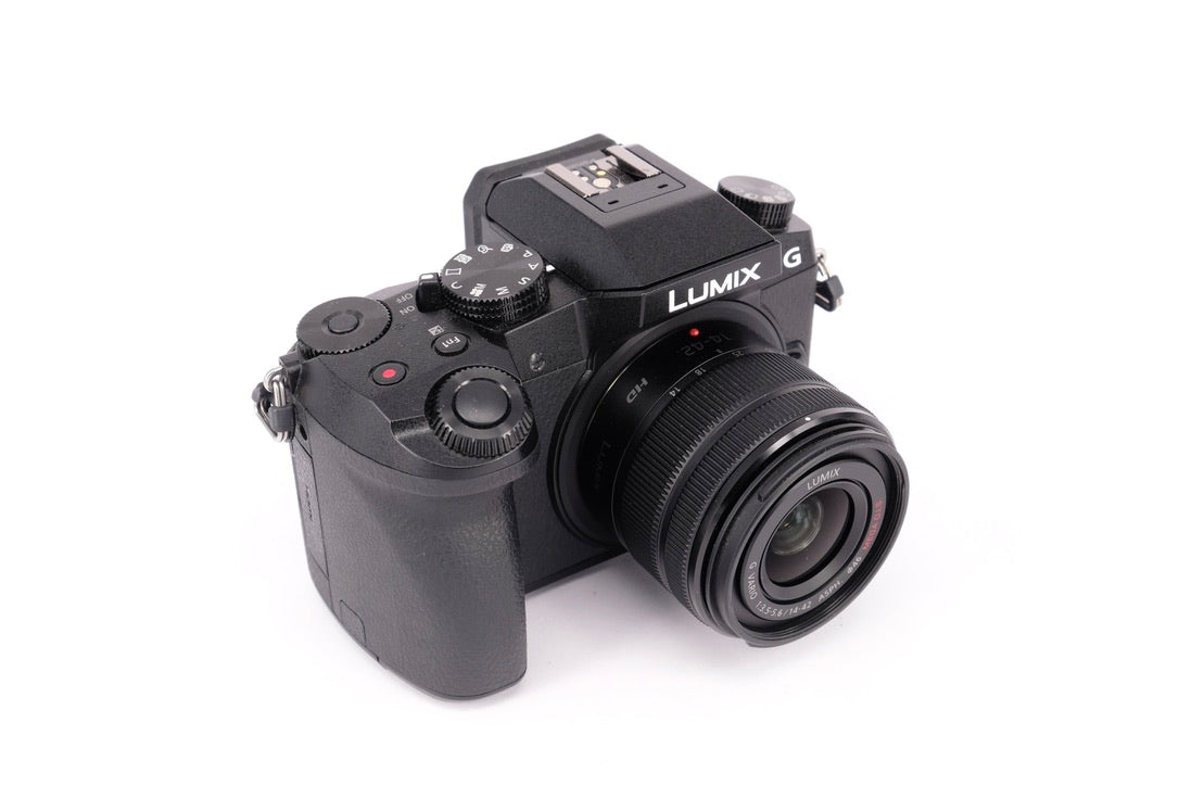 Used Panasonic Lumix G7 Mirrorless Camera + 14-42mm