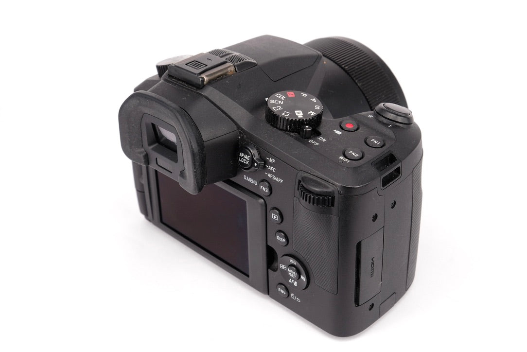 Used Leica V-Lux Typ 114 Digital Bridge Camera