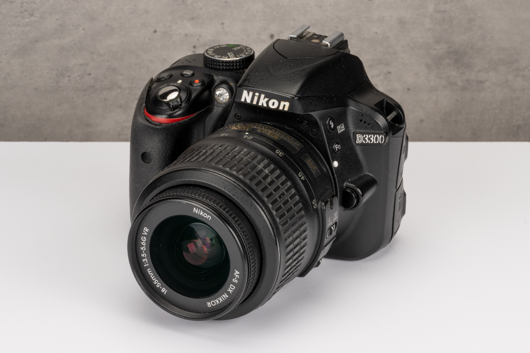 Used Nikon D3300 AF-S 18-55mm VR Digital SLR Camera