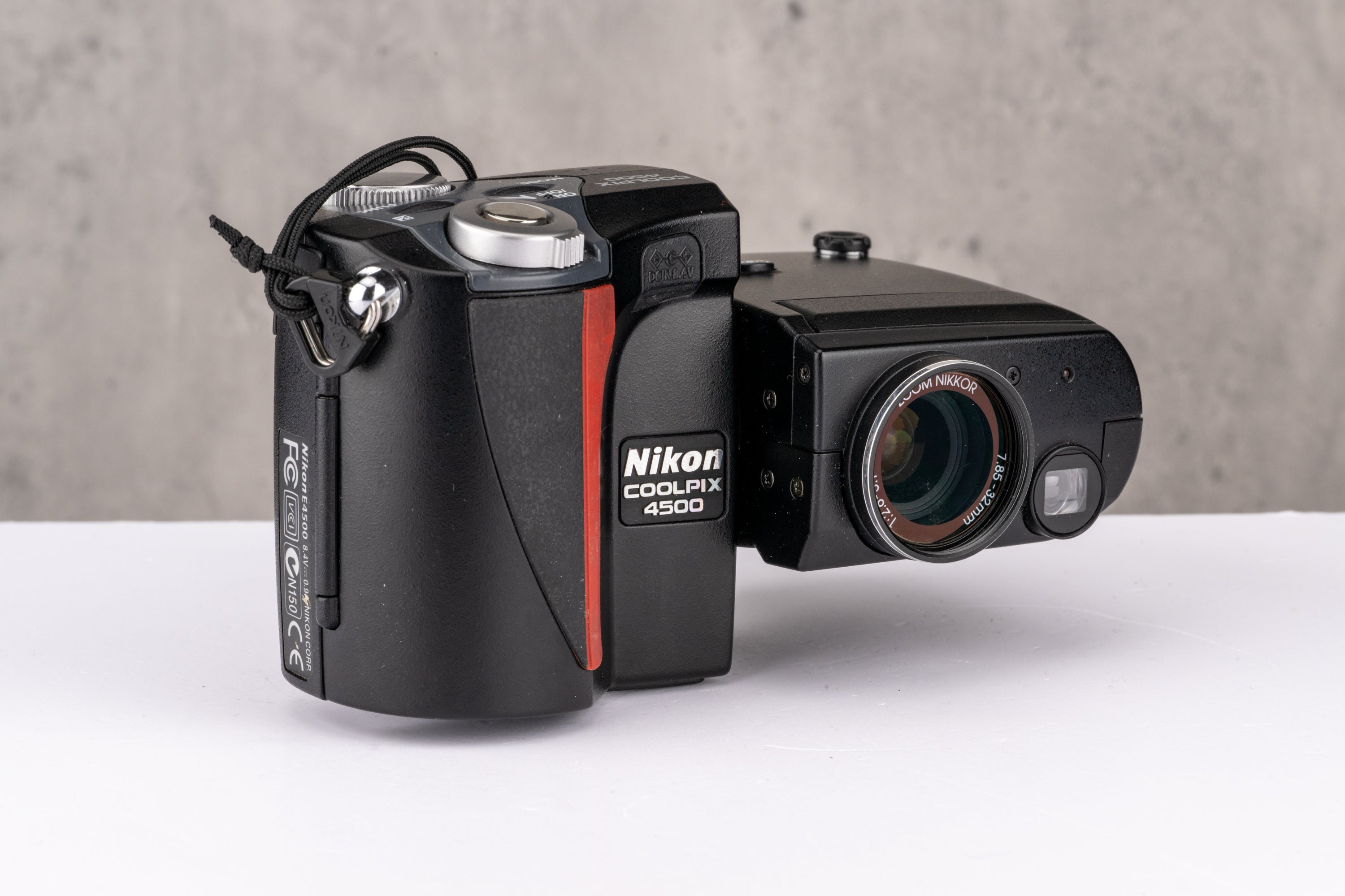 Used Nikon Coolpix 4500 Digital Compact Camera