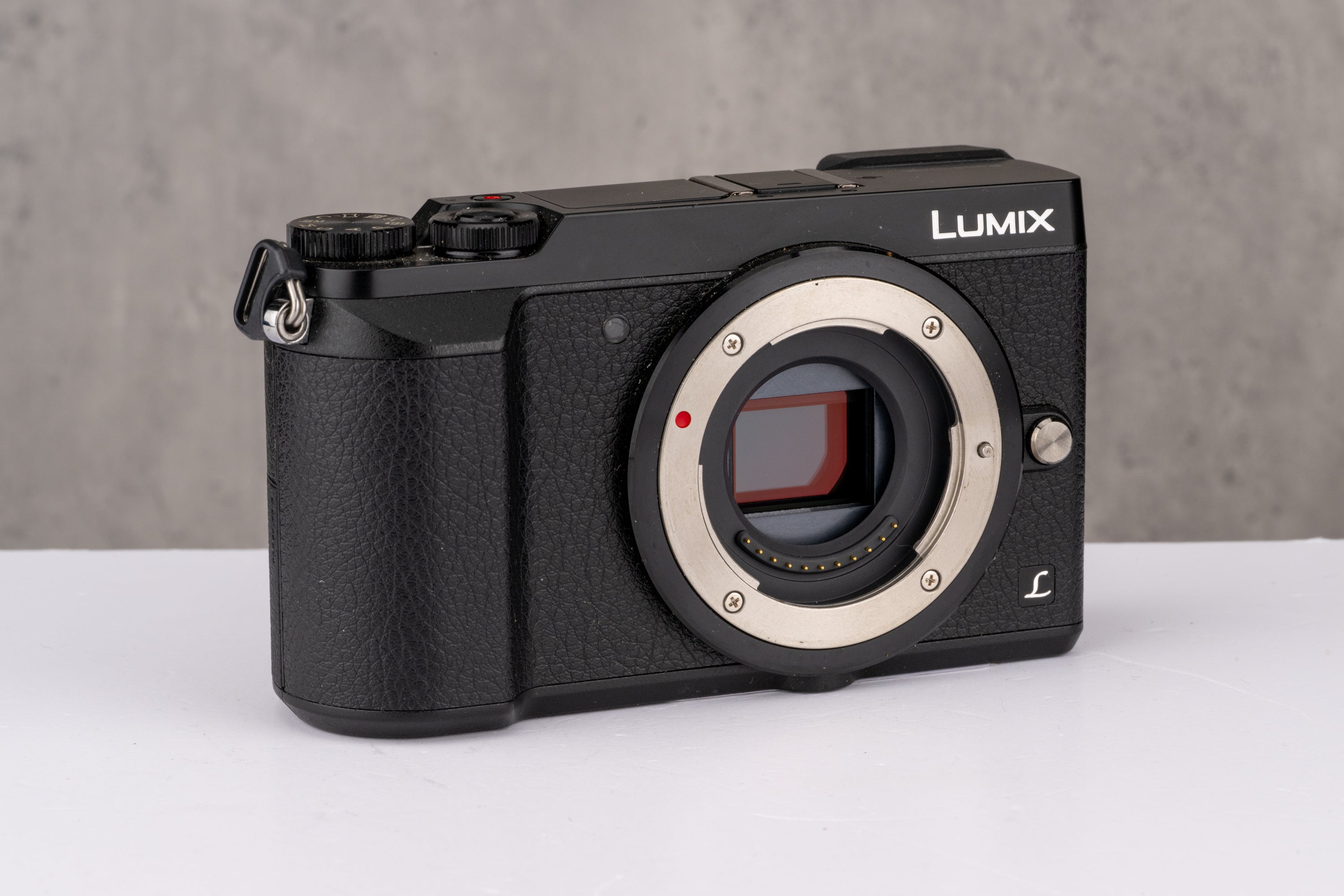 Used Panasonic Lumix DMC-GX80 Body