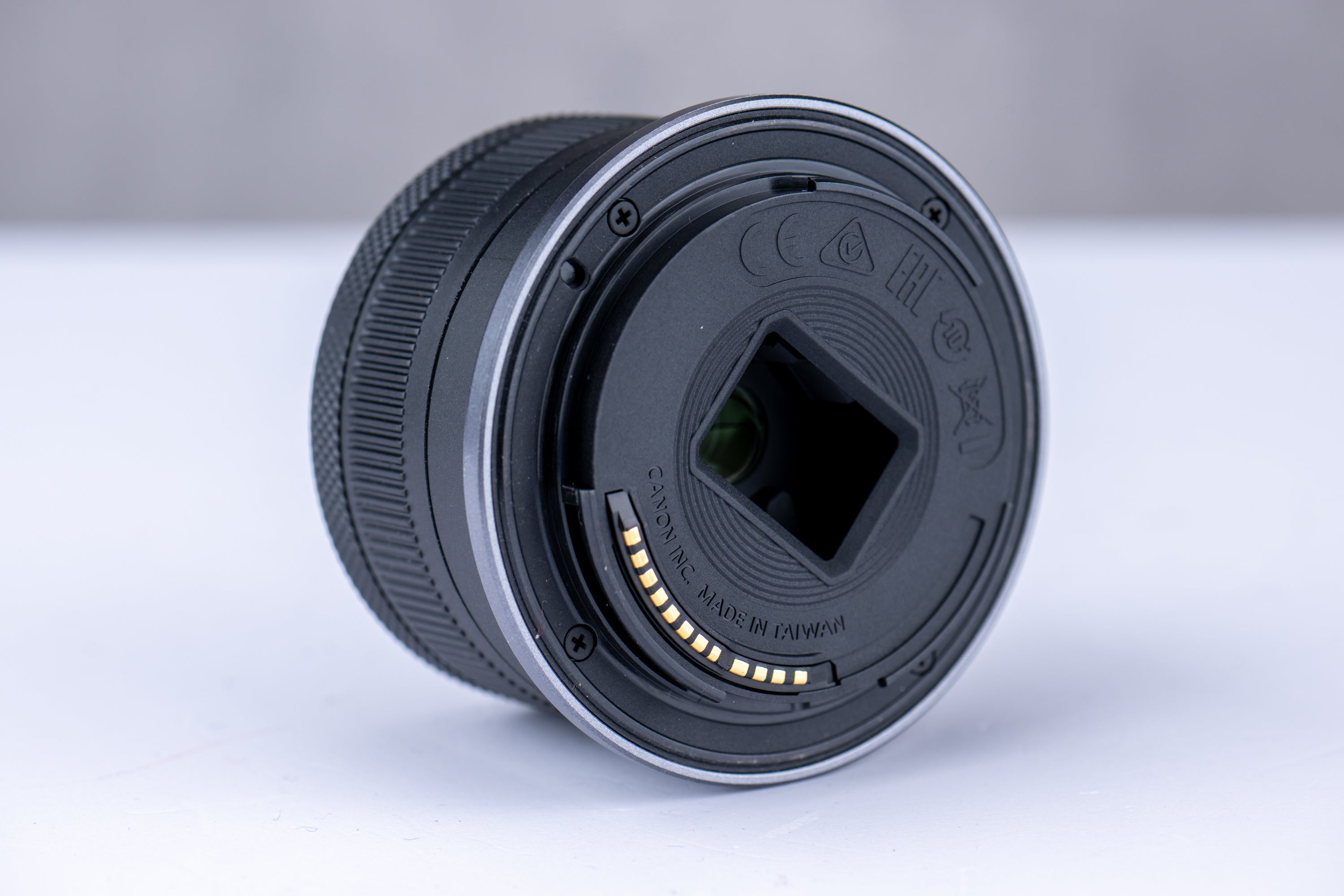 Used Canon RF-S 18-45mm f/4.5-6.3 IS STM