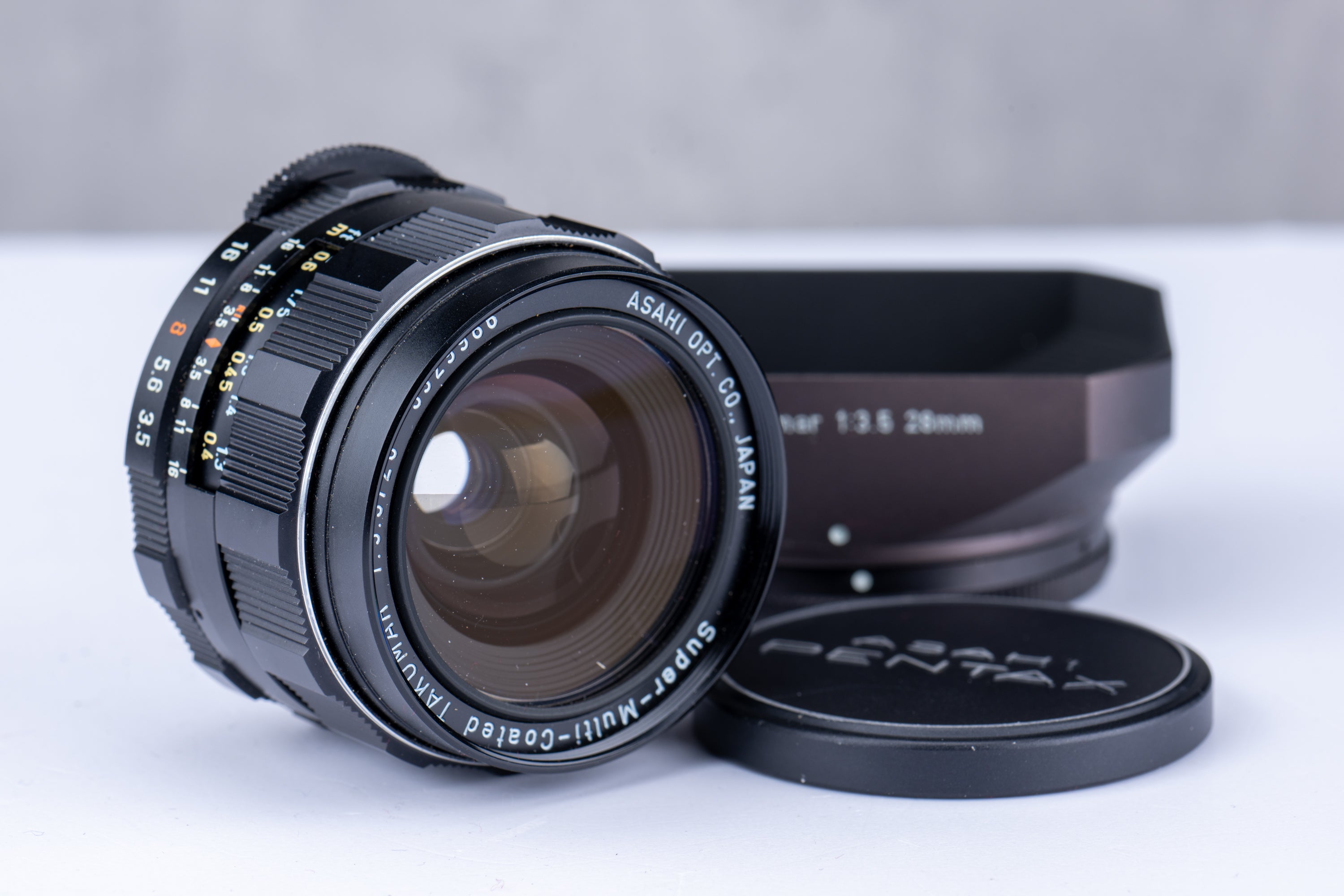 Used Pentax M42 28mm f/3.5 SMC Takumar