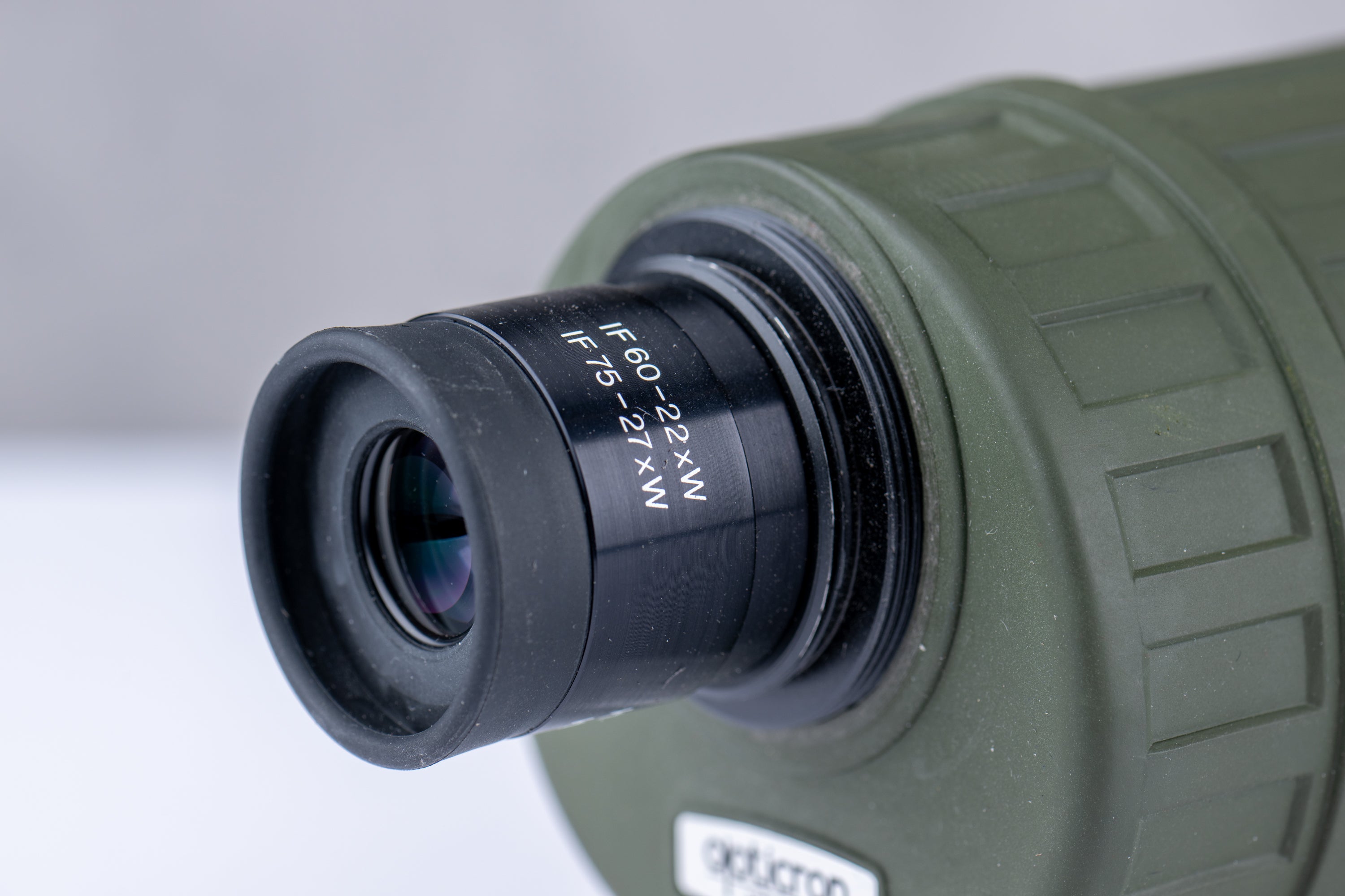 Used Opticron HR60R + 22x W & 20-60x Eyepieces Spotting Scope