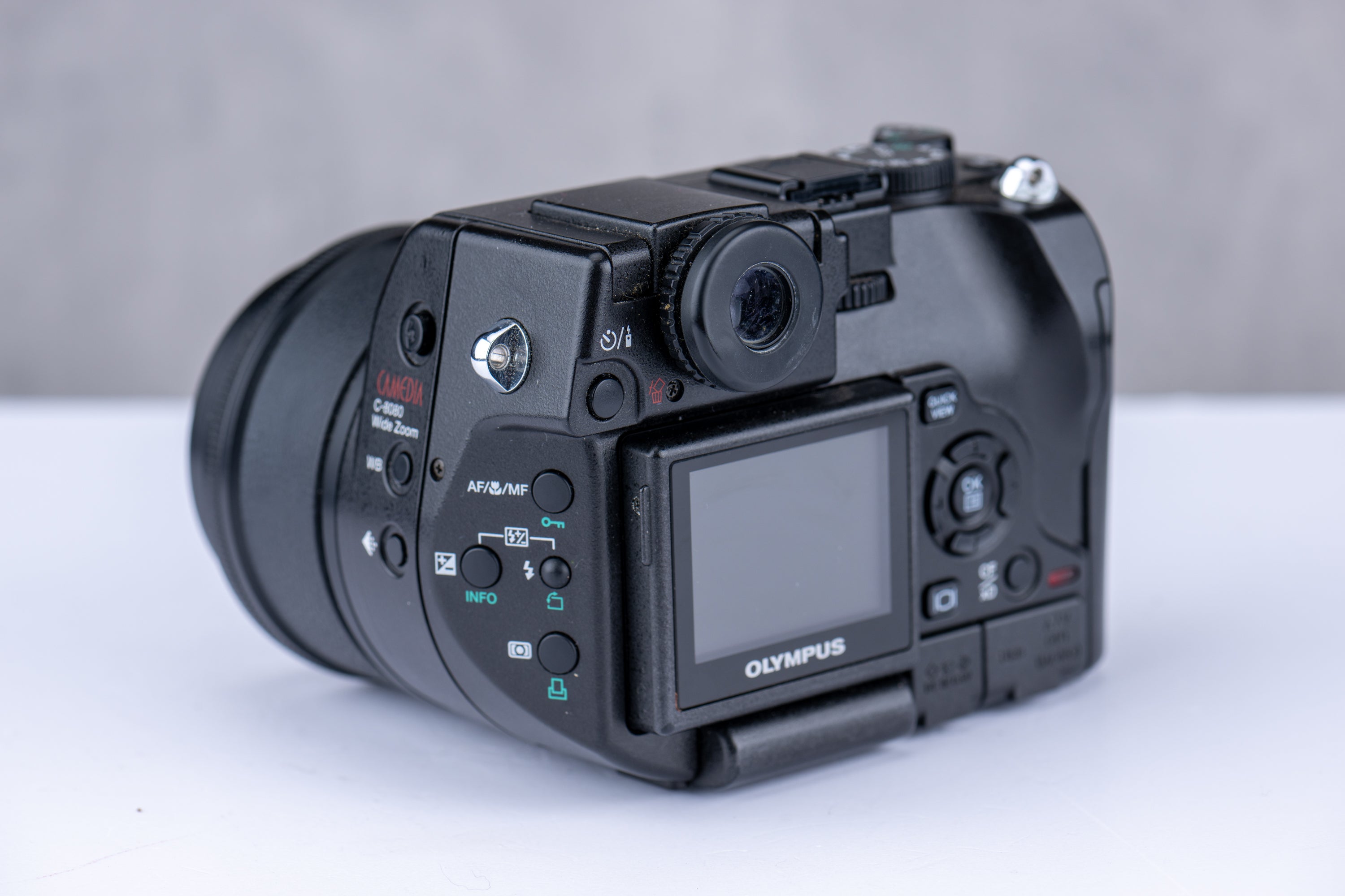 Used Olympus Camedia C-8080 Zoom