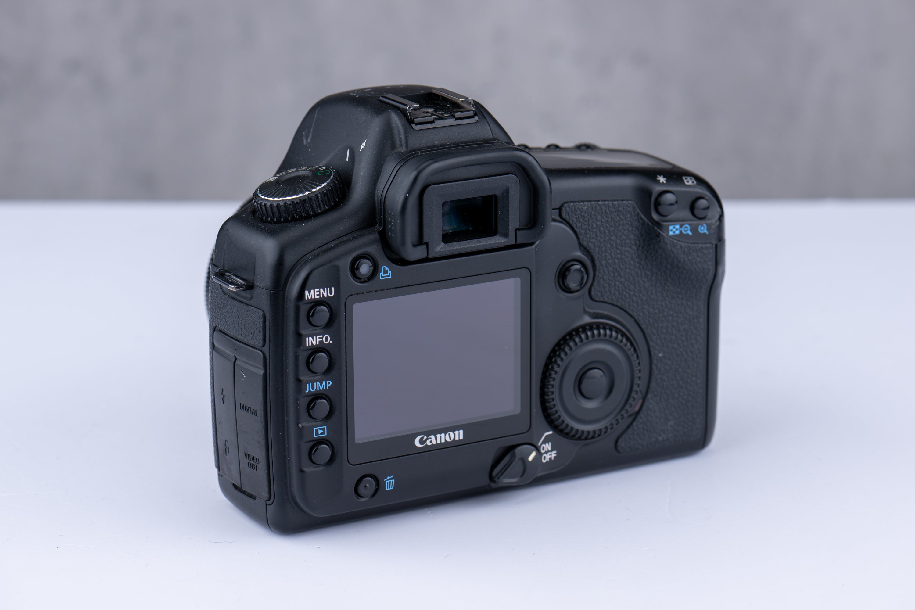 Used Canon EOS 5D Digital SLR + 50MM f/1.8 Lens