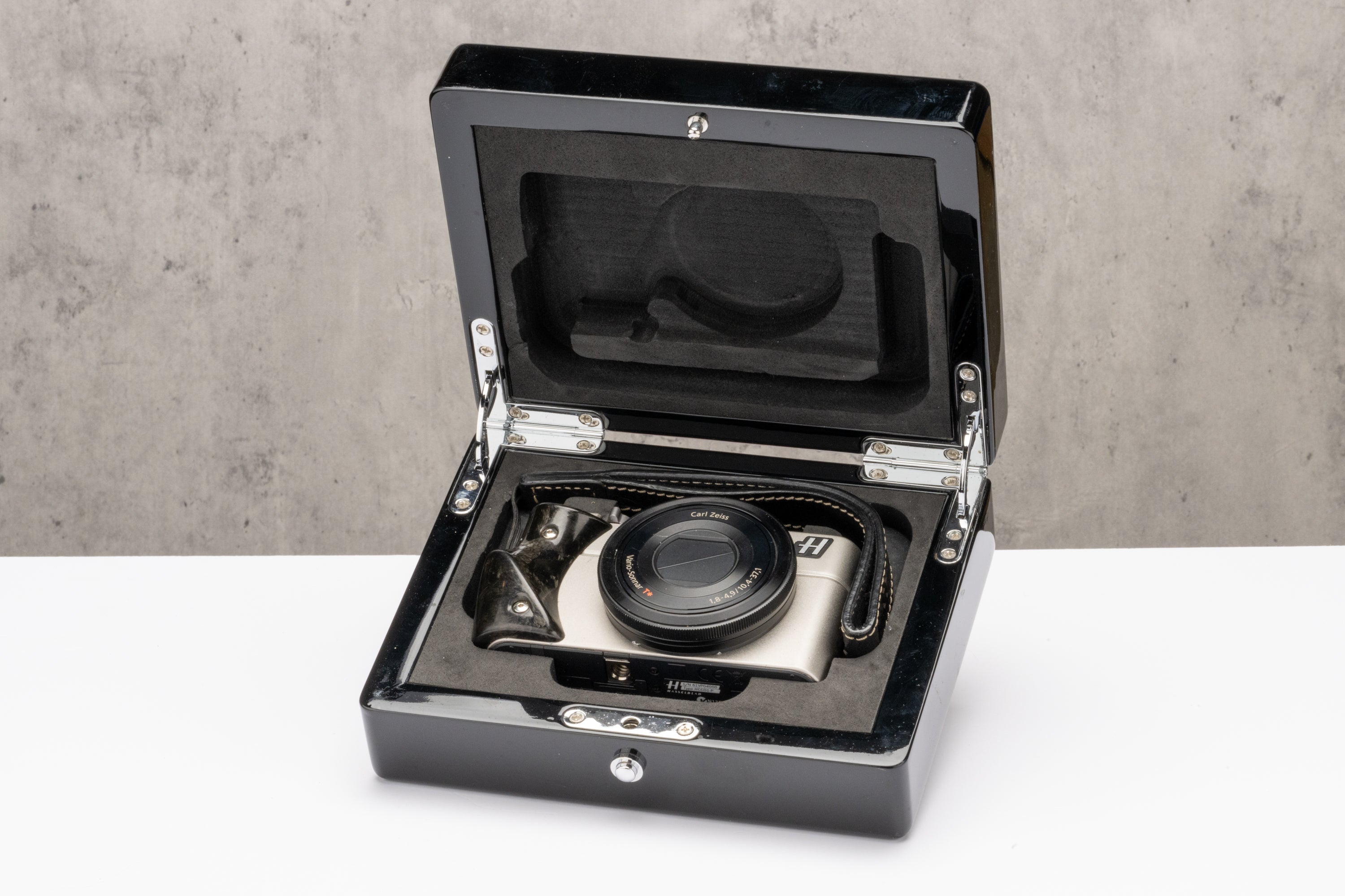 Used Hasselblad Stellar Digital Camera - product image 1