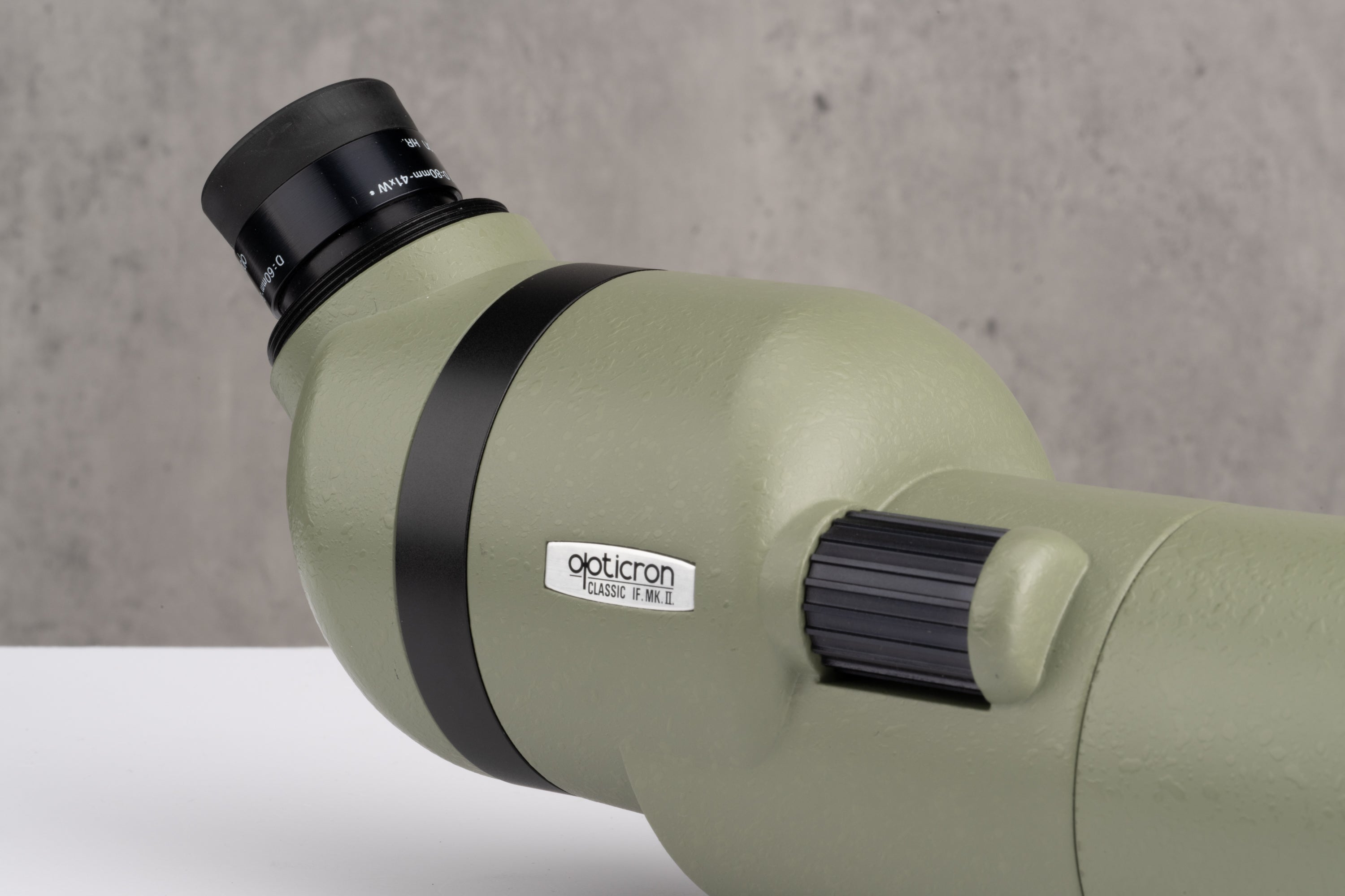 Used Opticron Classic IF-2 75/45 w/ HR 30x Eyepiece