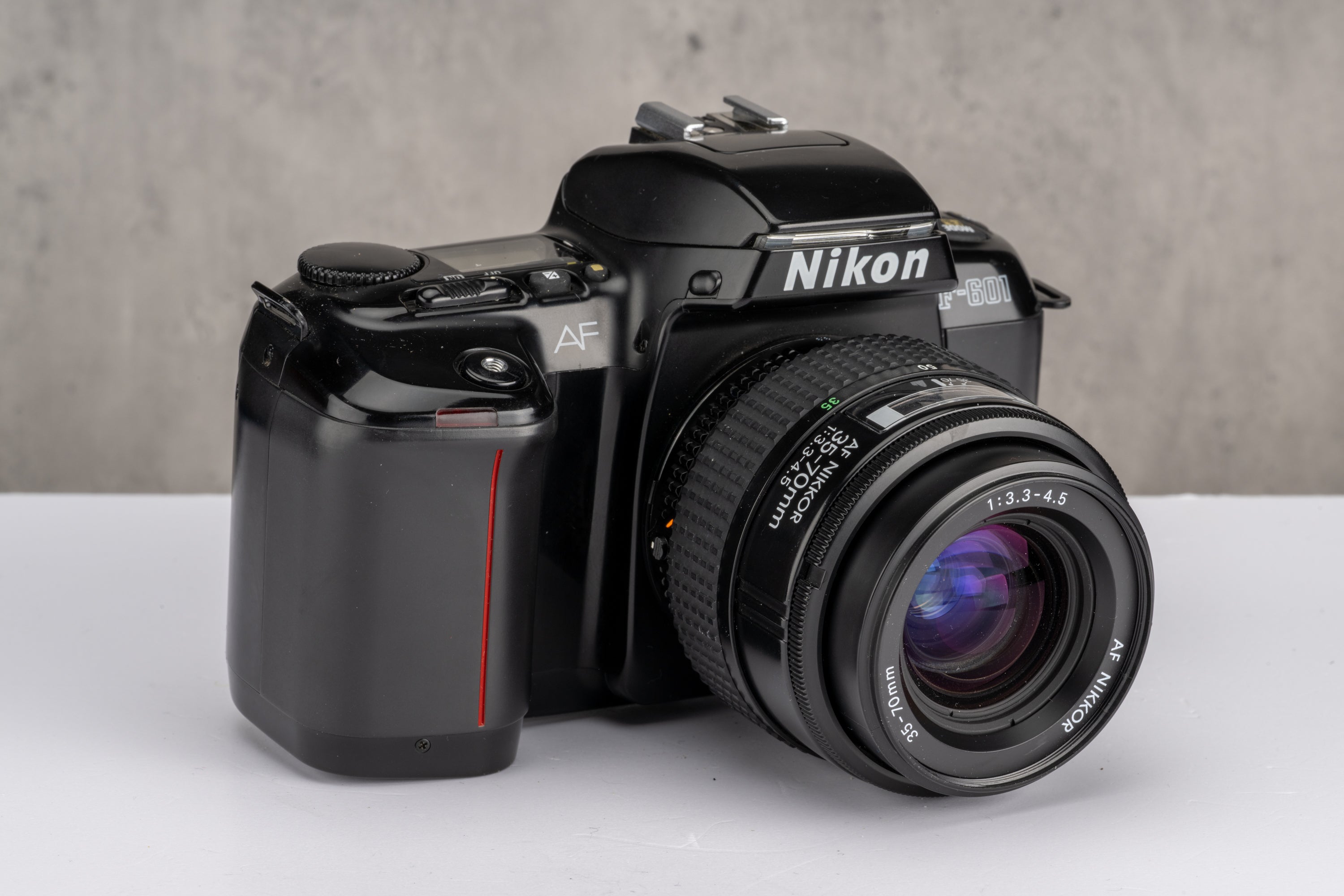 Nikon F-601 w/ 35-70mm f/3.3-4.5