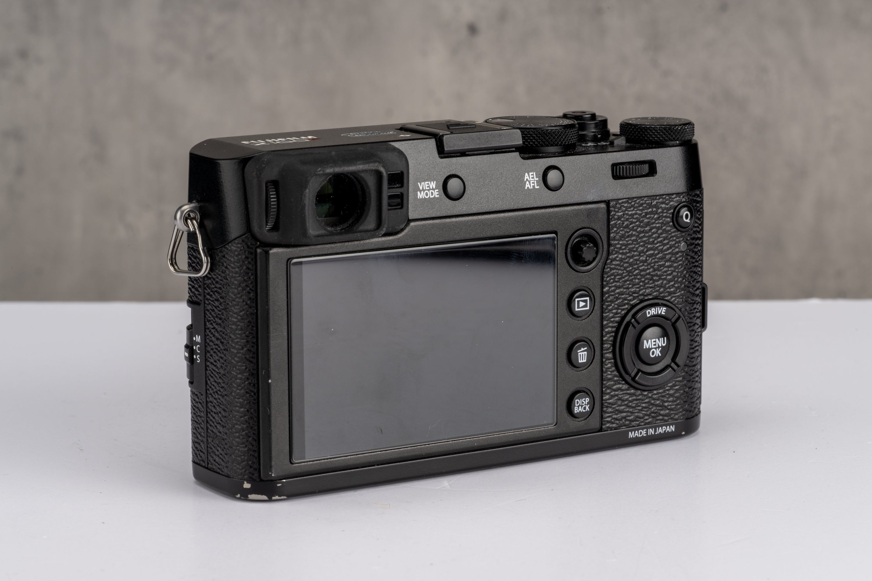 Used Fujifilm X100F - Black