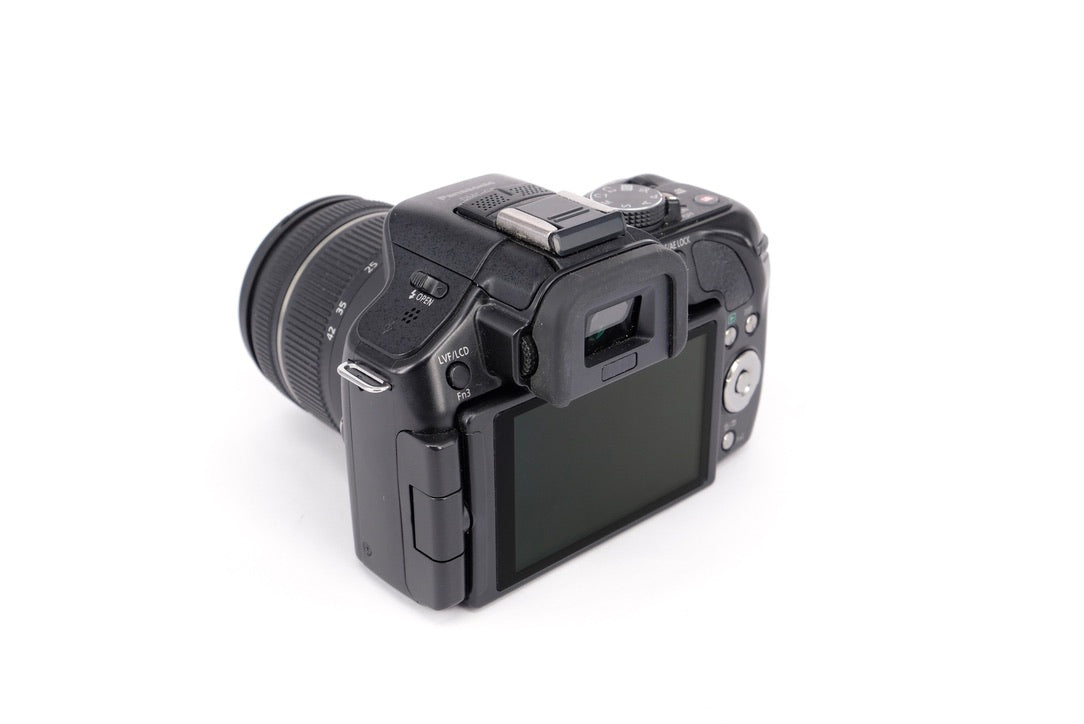 Used Panasonic Lumix G5 + 14-42mm Mirrorless Camera