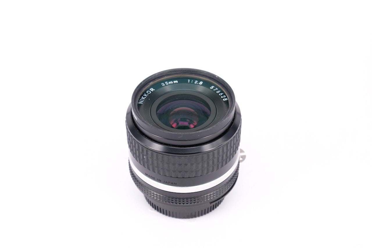 Used Nikon AI-S 35mm f/2.8 Lens