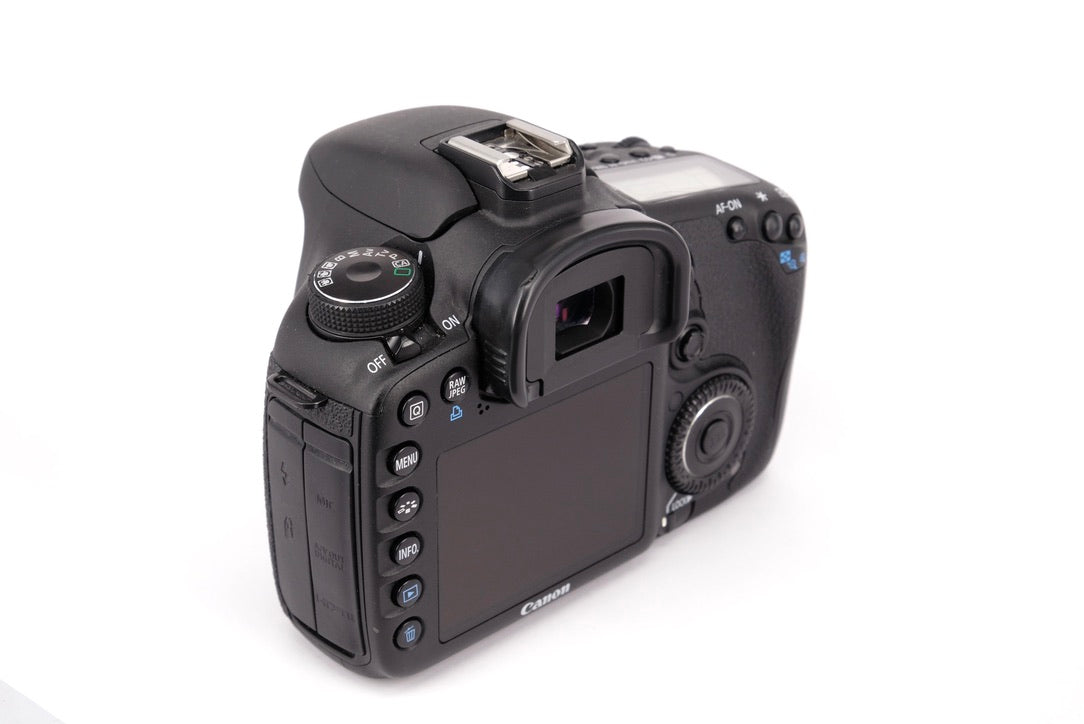 Used Canon EOS 7D Digital SLR Camera Body