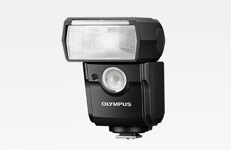 Olympus FL-700WR