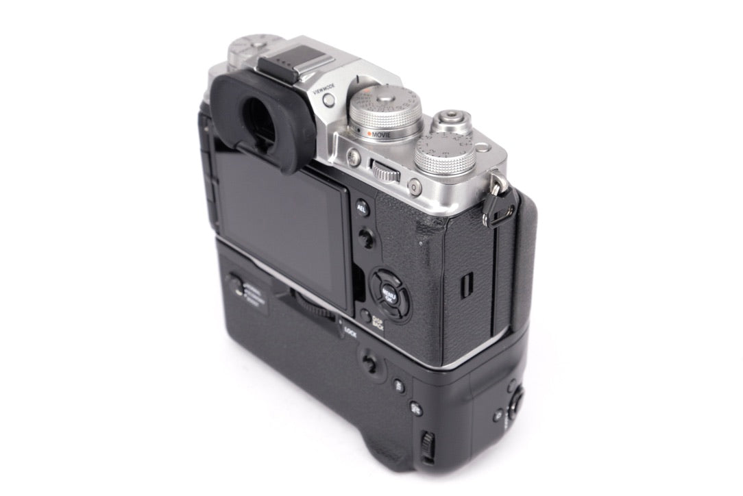 Used Fujifilm X-T4 Body + Vertical Grip