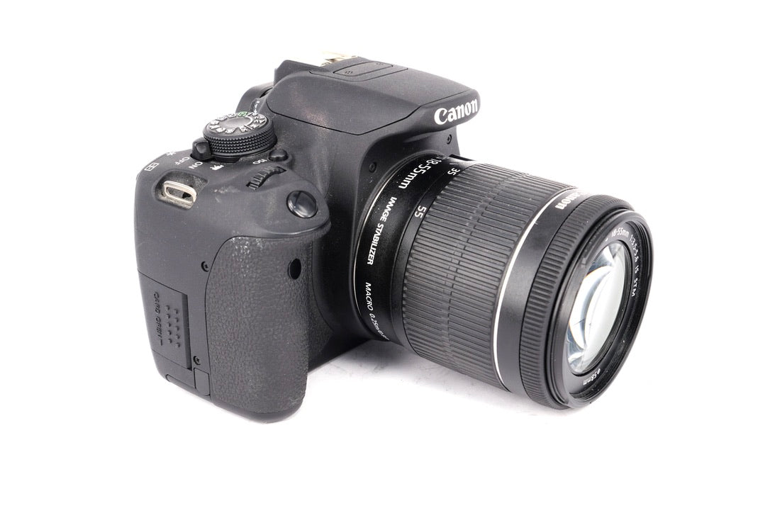 Used Canon EOS 700D + EF-S 18-55mm IS STM DSLR Camera Kit