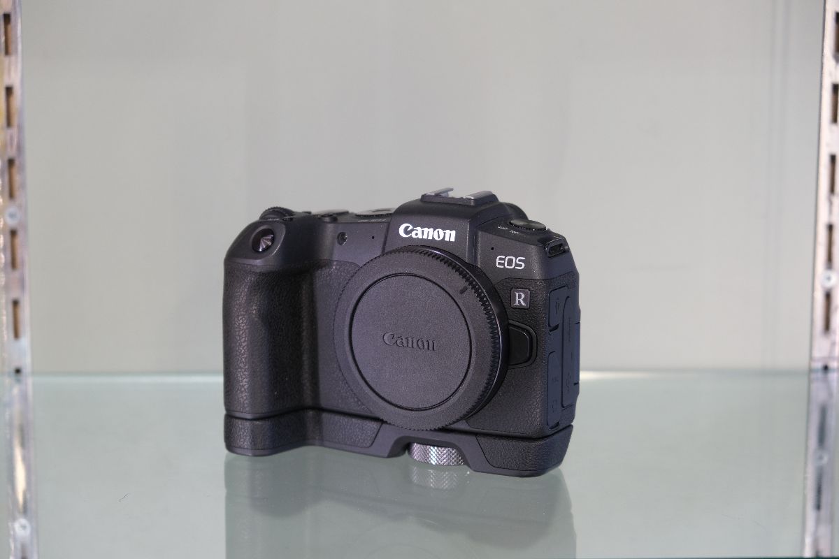 Canon EOS RP & Finger Grip