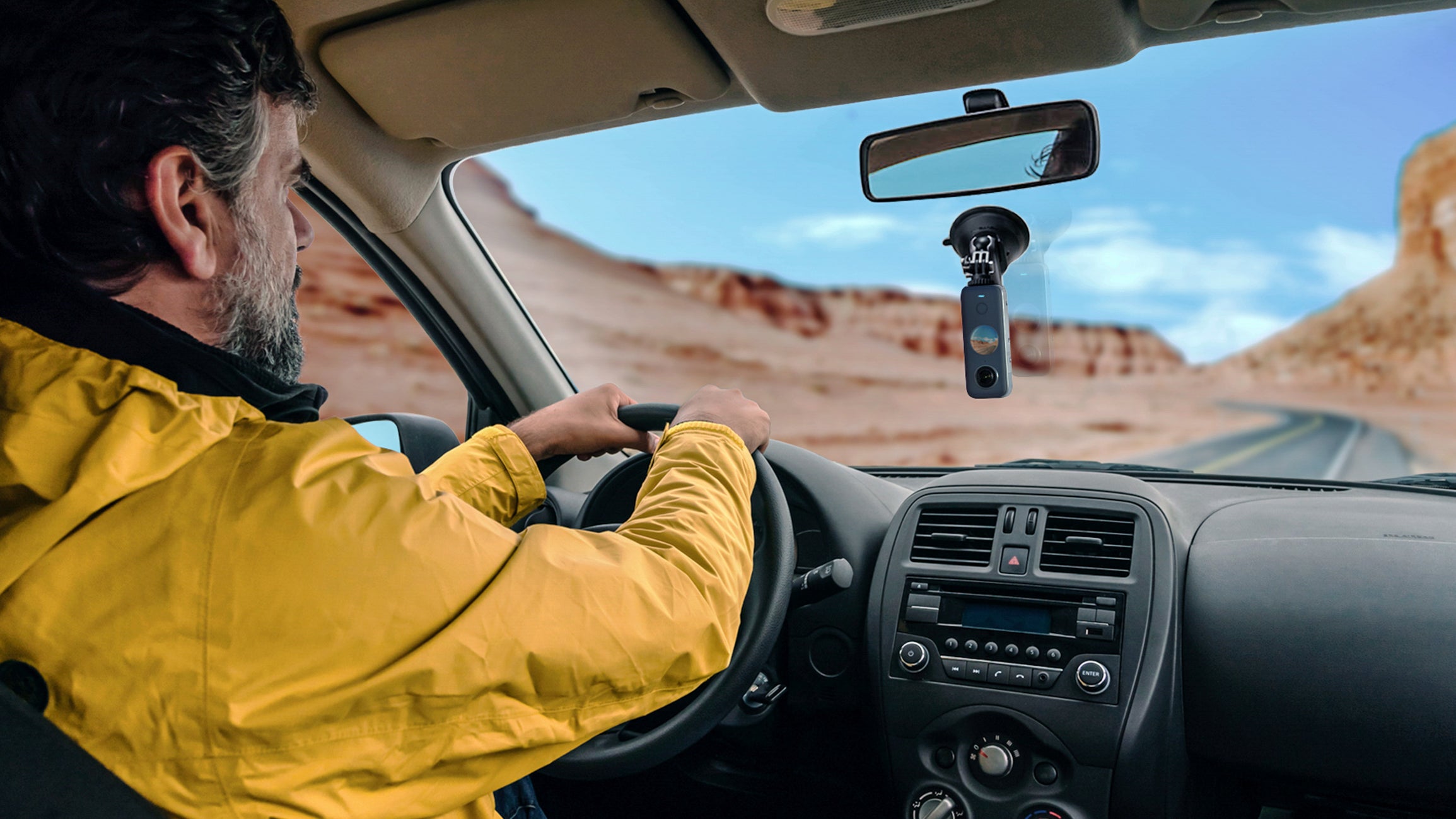 Insta360 ONE X2 used while driving in holder