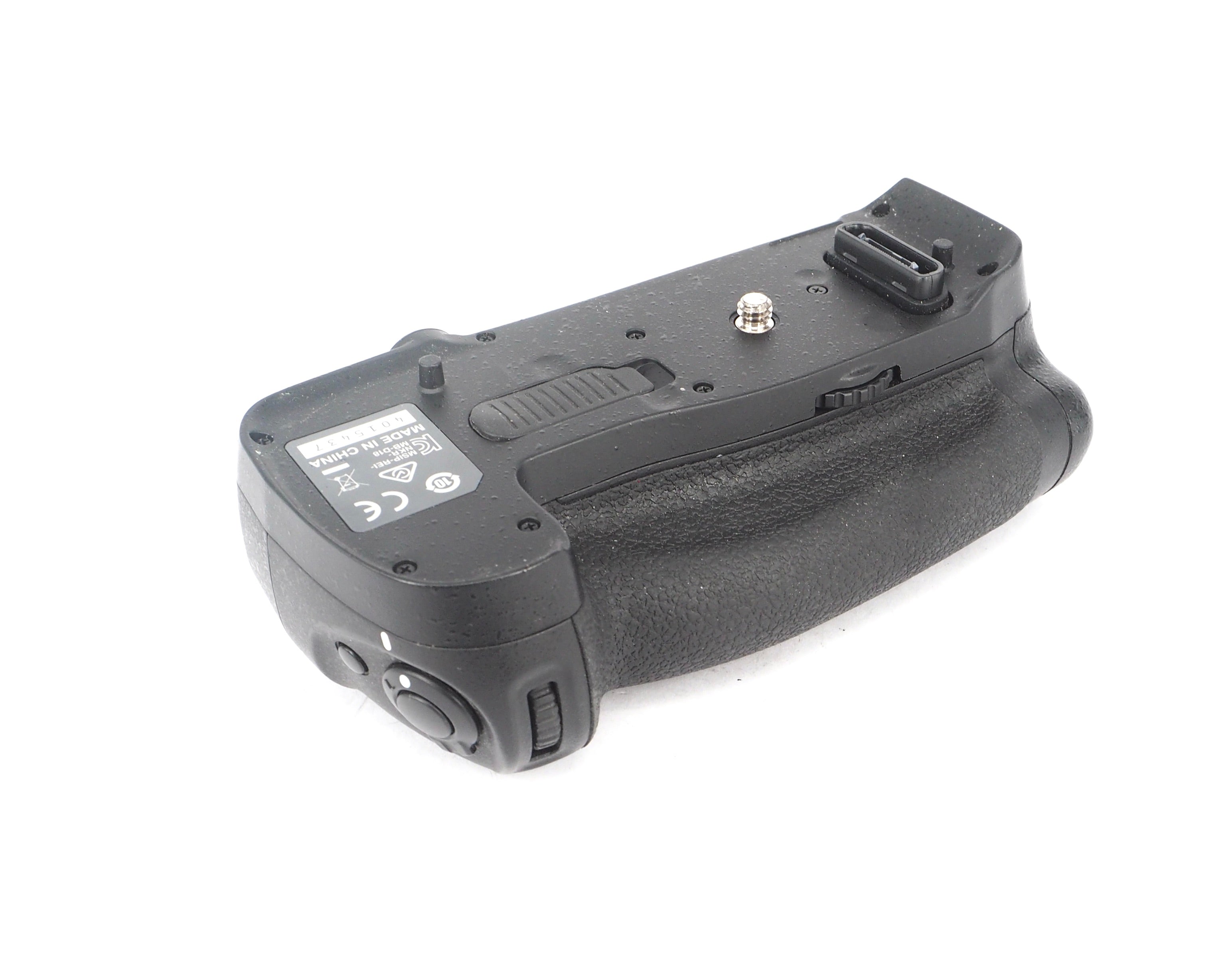 Nikon MB-D18 Battery Grip