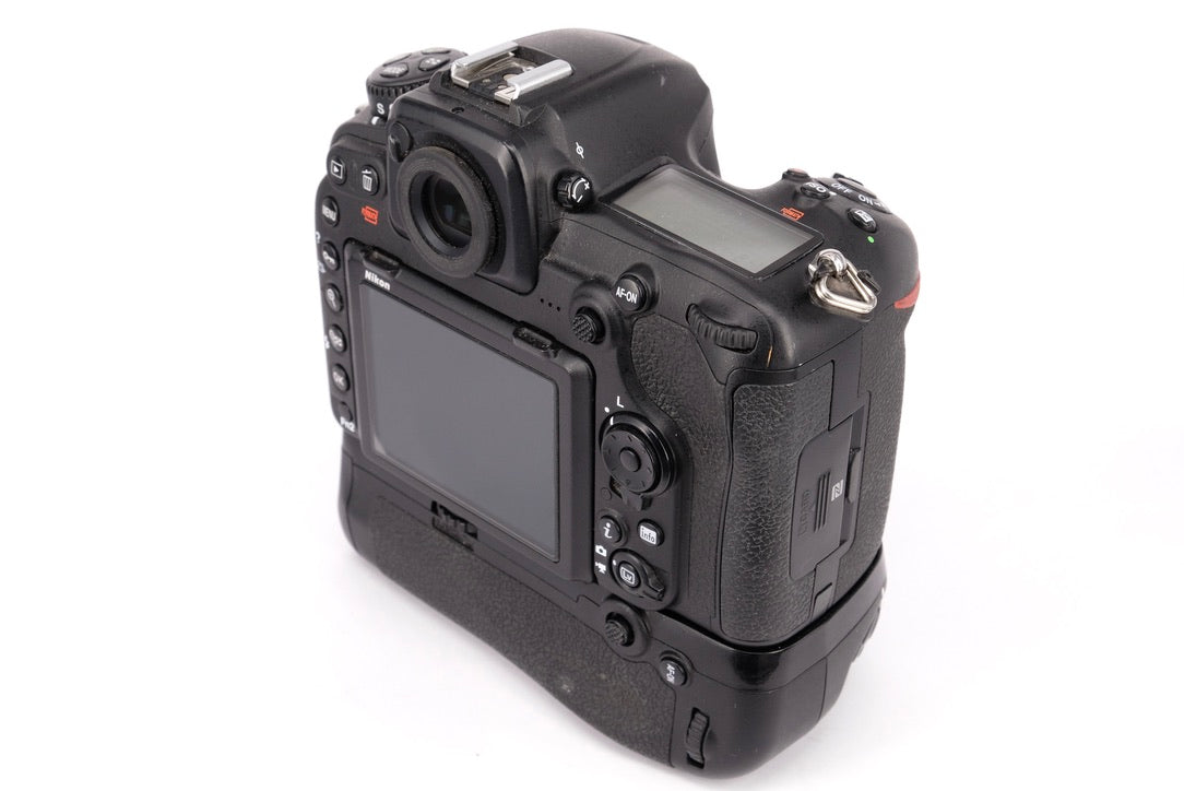 Used Nikon D500 DSLR Body + Grip