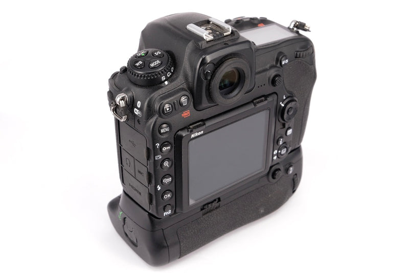 Used Nikon D500 DSLR Body + Grip