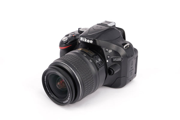 Used Nikon D5200 DSLR + 18-55mm II Lens