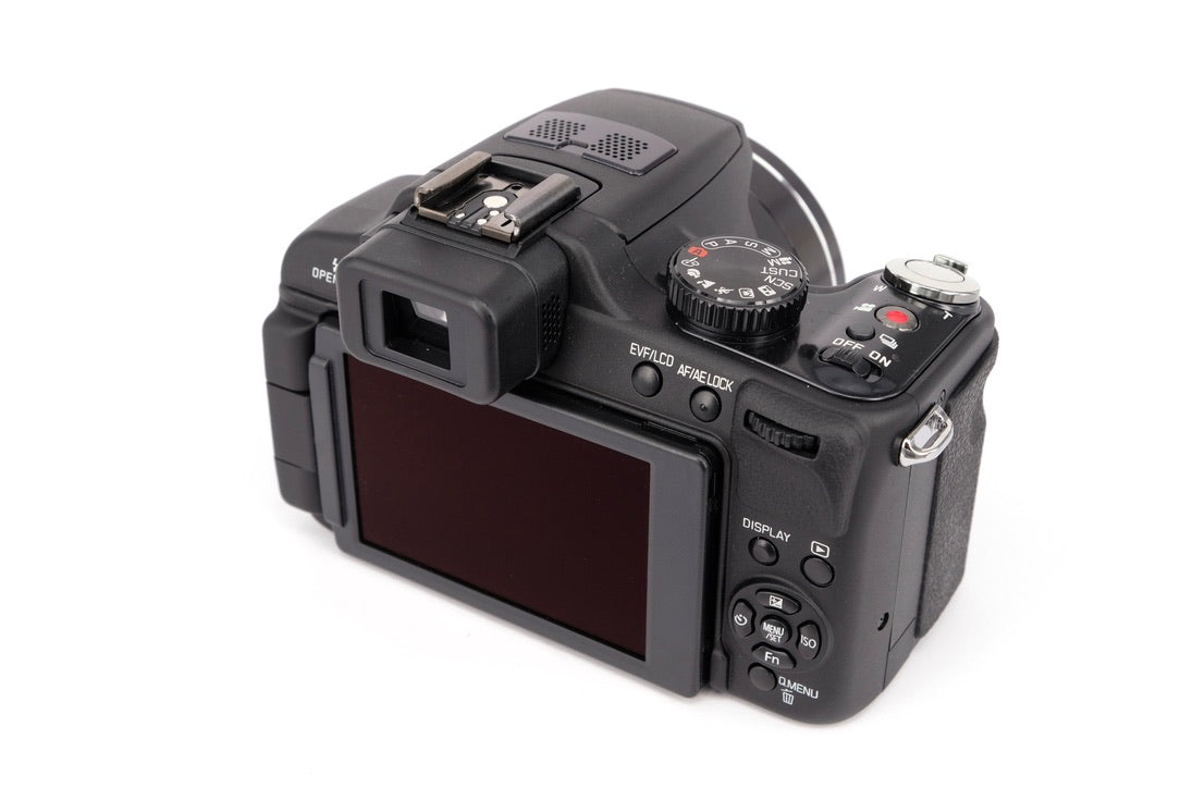 Used Leica V-Lux 2 Digital Bridge Camera