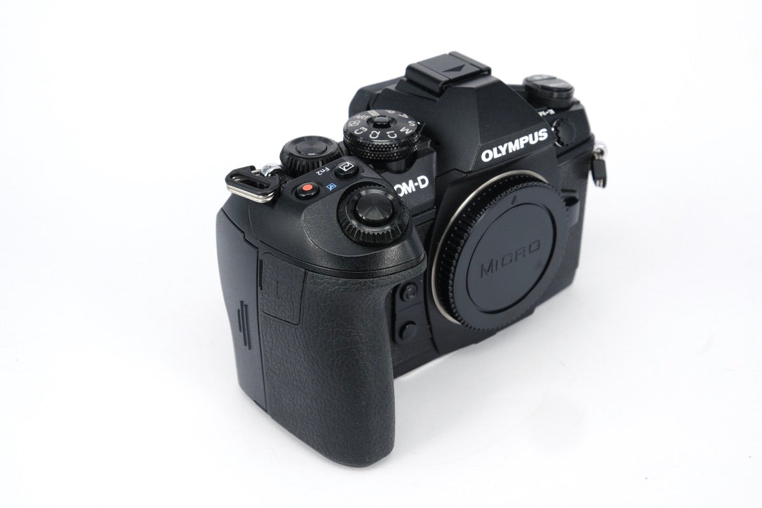 Used Olympus OM-D E-M1 Mark II Mirrorless Camera Body