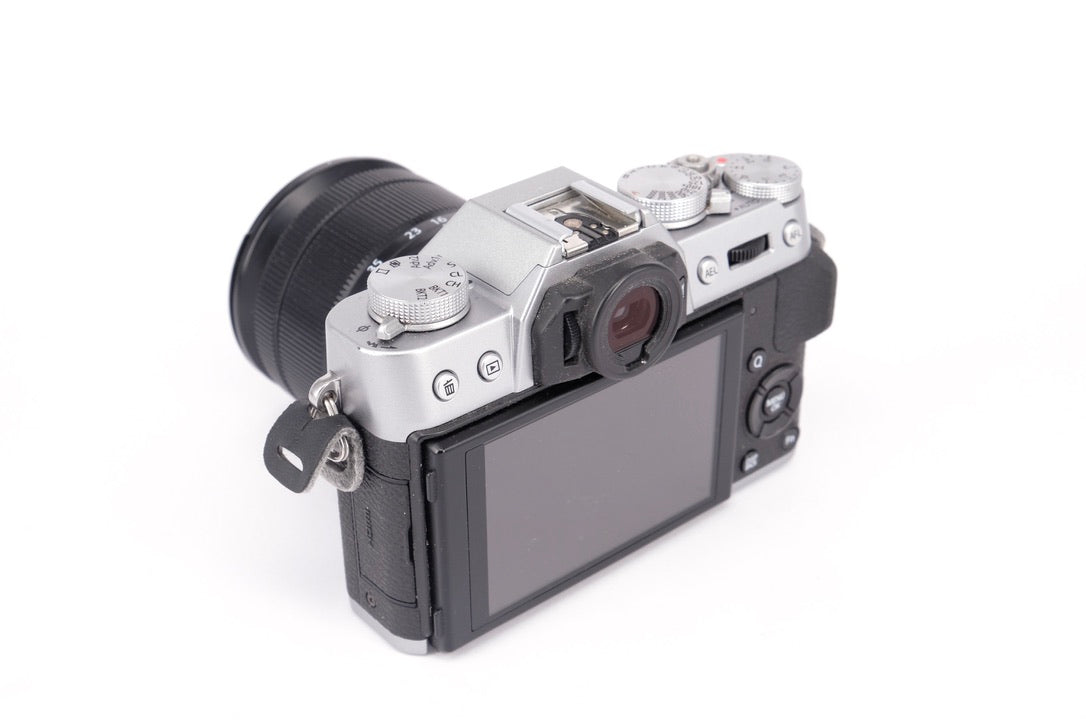 Used Fujifilm X-T10 + 16-50mm Mirrorless Cameraa