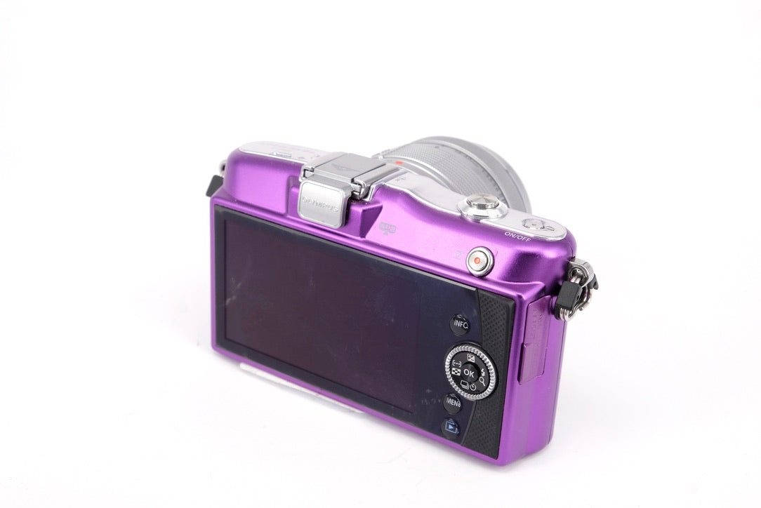 Used Olympus PEN E-PM1 + 14-42mm Mirrorless Camera
