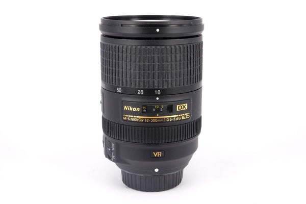 Used Nikon AF-S DX 18-300mm f/3.5-5.6G ED VR Lens