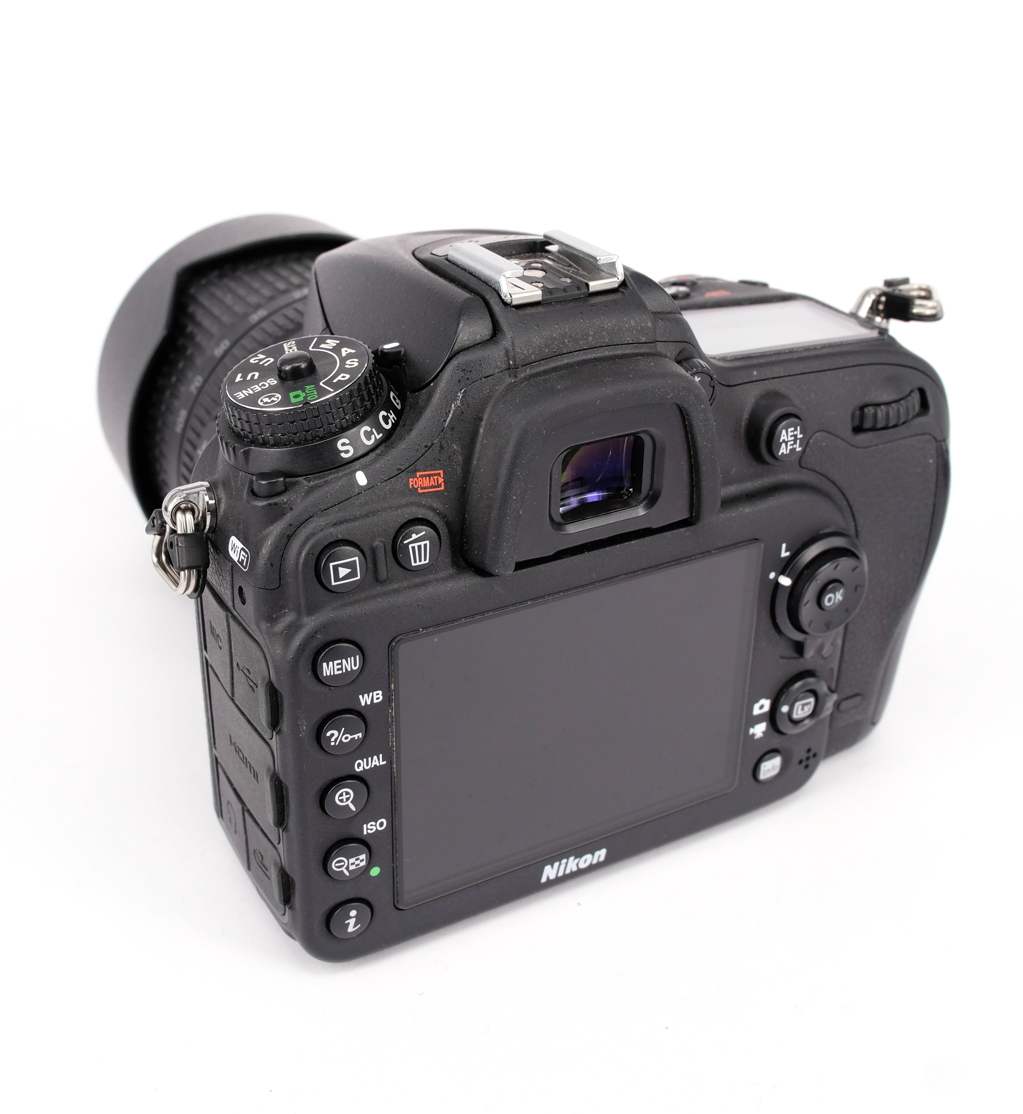 Used Nikon D7200 + 18-105mm AF-S VR Digital SLR Camera Kit