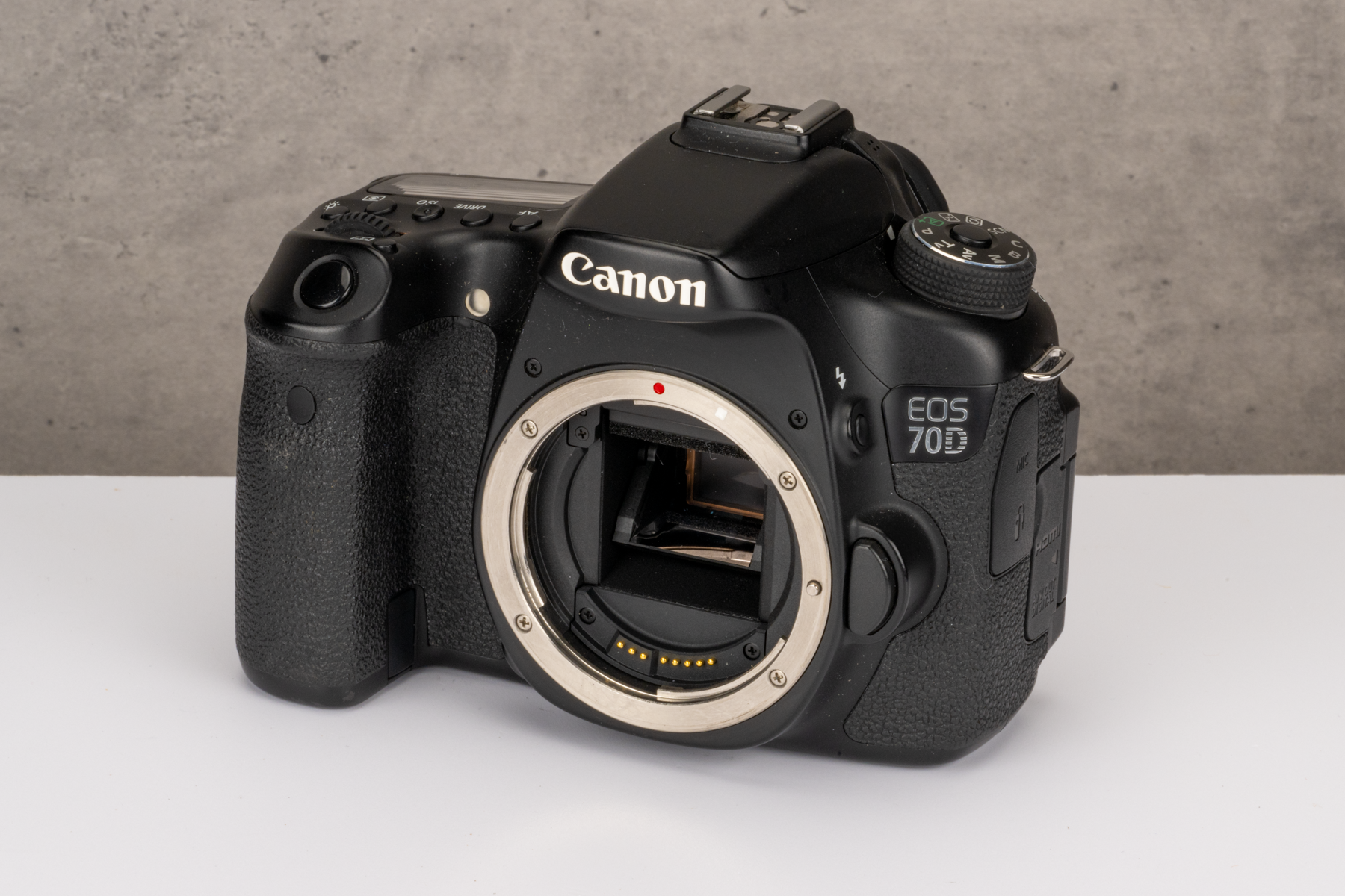 Used Canon EOS 70D DSLR Camera Body