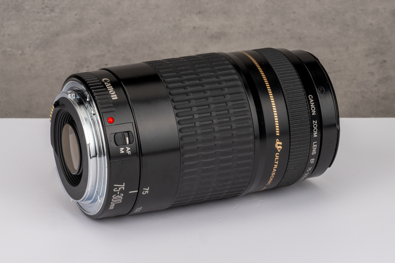 Used Canon EF 75-300mm f/4-5.6 USM Lens
