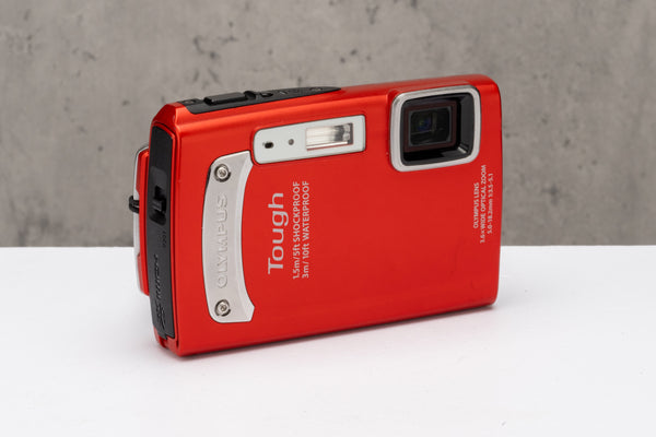 Used Olympus Tough TG-320 Red