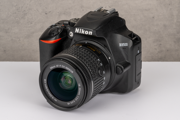 Used Nikon D3500 + 18-55mm VR Digital SLR