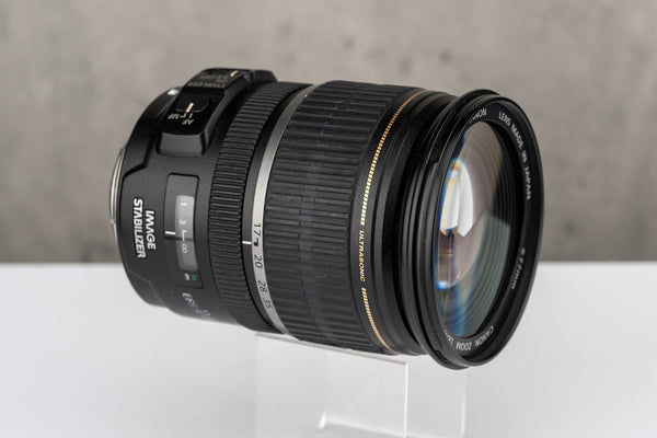 Used Canon EF-S 17-55mm f/2.8 IS USM Lens.