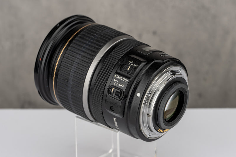 Used Canon EF-S 17-55mm f/2.8 IS USM Lens.