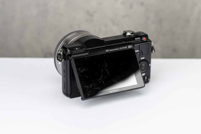 Used Sony Alpha a5000 & 16mm f/2.8 Mirrorless Camera