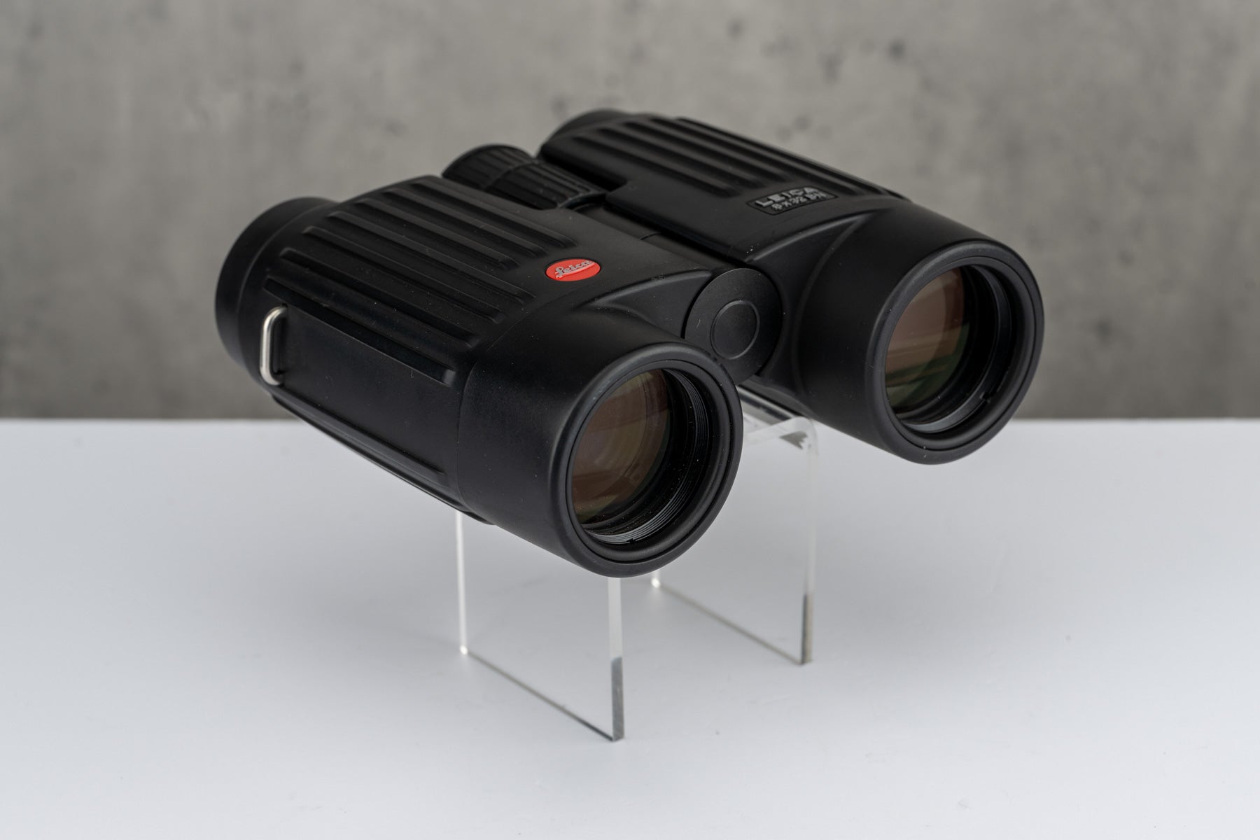 Used Leica 8x32 BN Binoculars