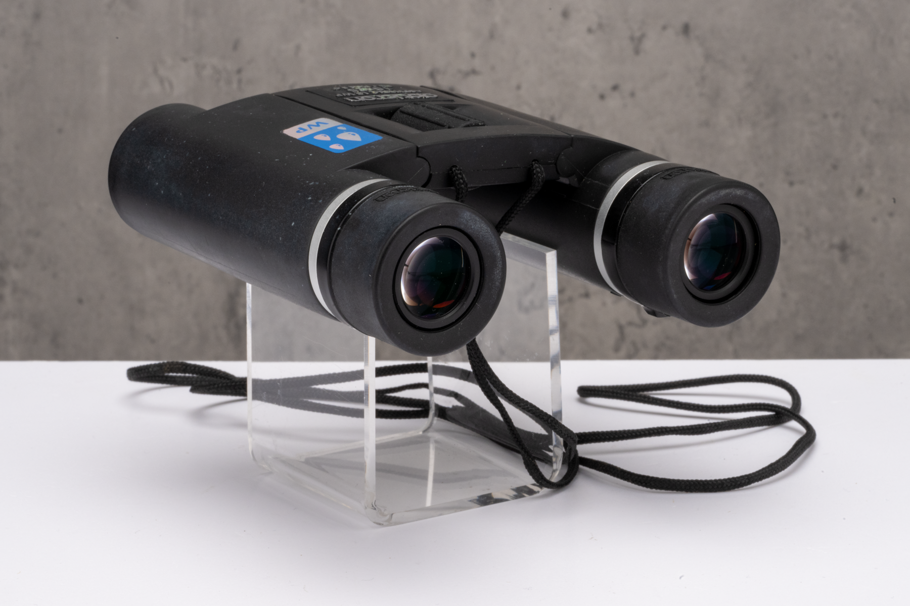 Used Opticron Aspheric LE WP 10x25 Binoculars
