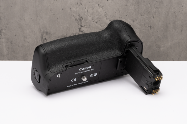 Used Canon Battery Grip BG-E11