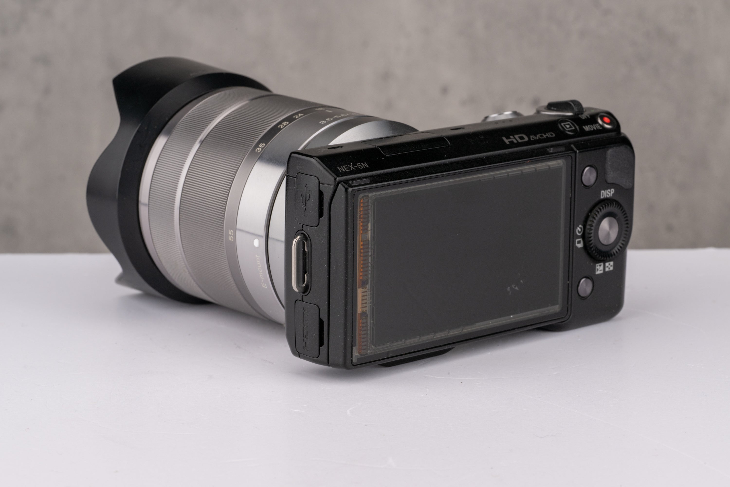 Used Sony NEX-5n + 18-55mm Mirrorless Digital Camera