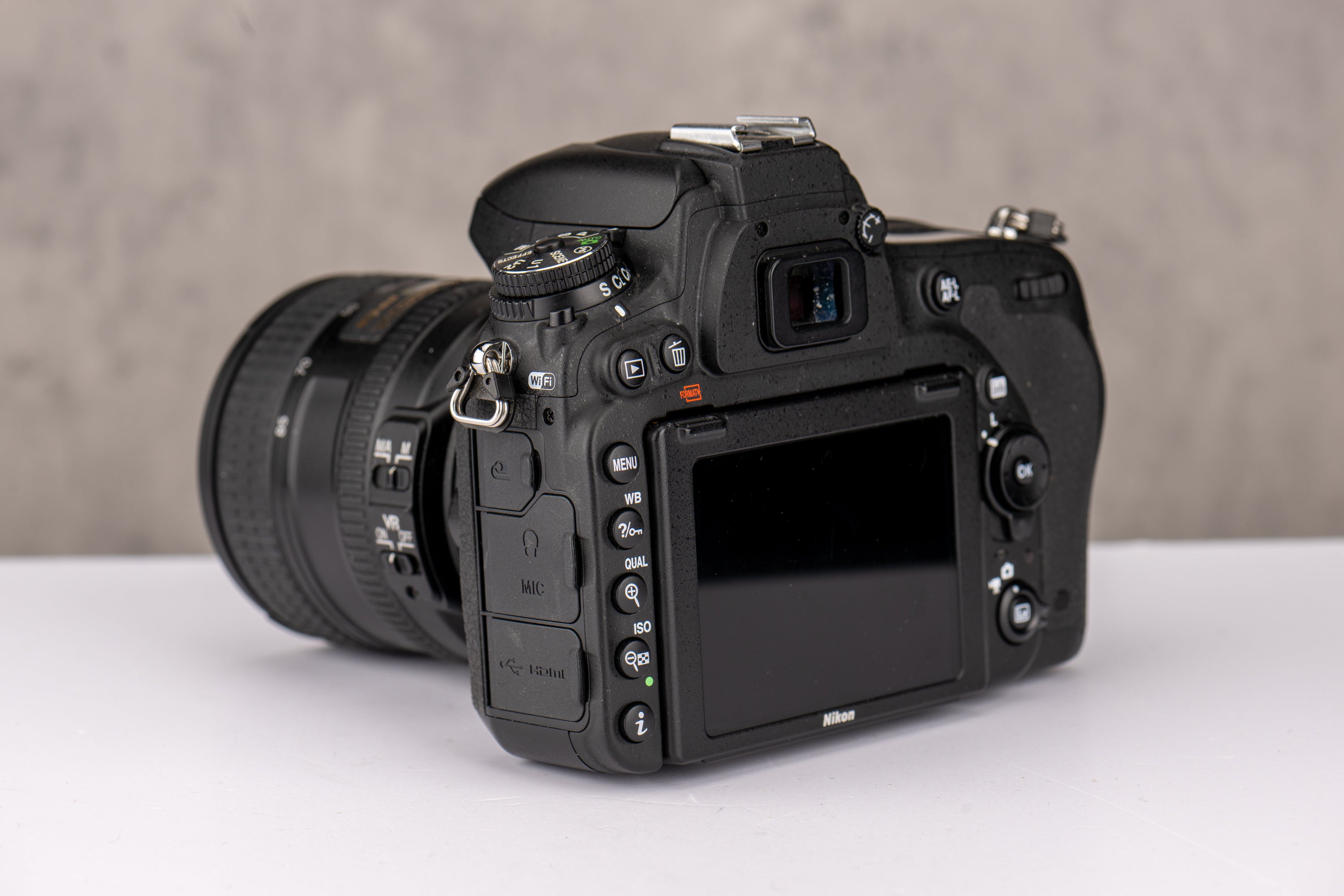 Used Nikon D750 w/ 24-85mm f/3.5-4.5 G ED VR