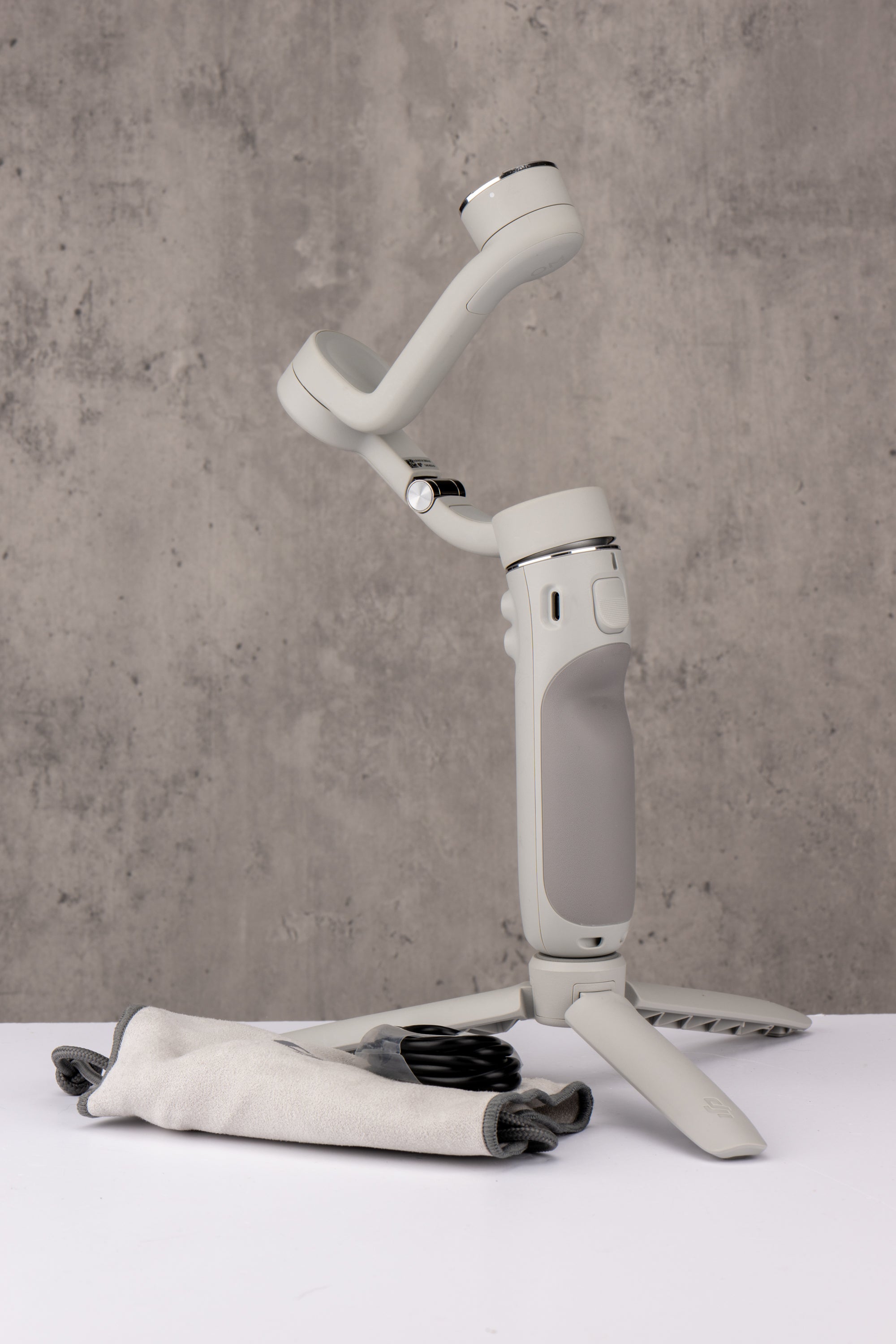 Used DJI OM 5 Smartphone Gimbal