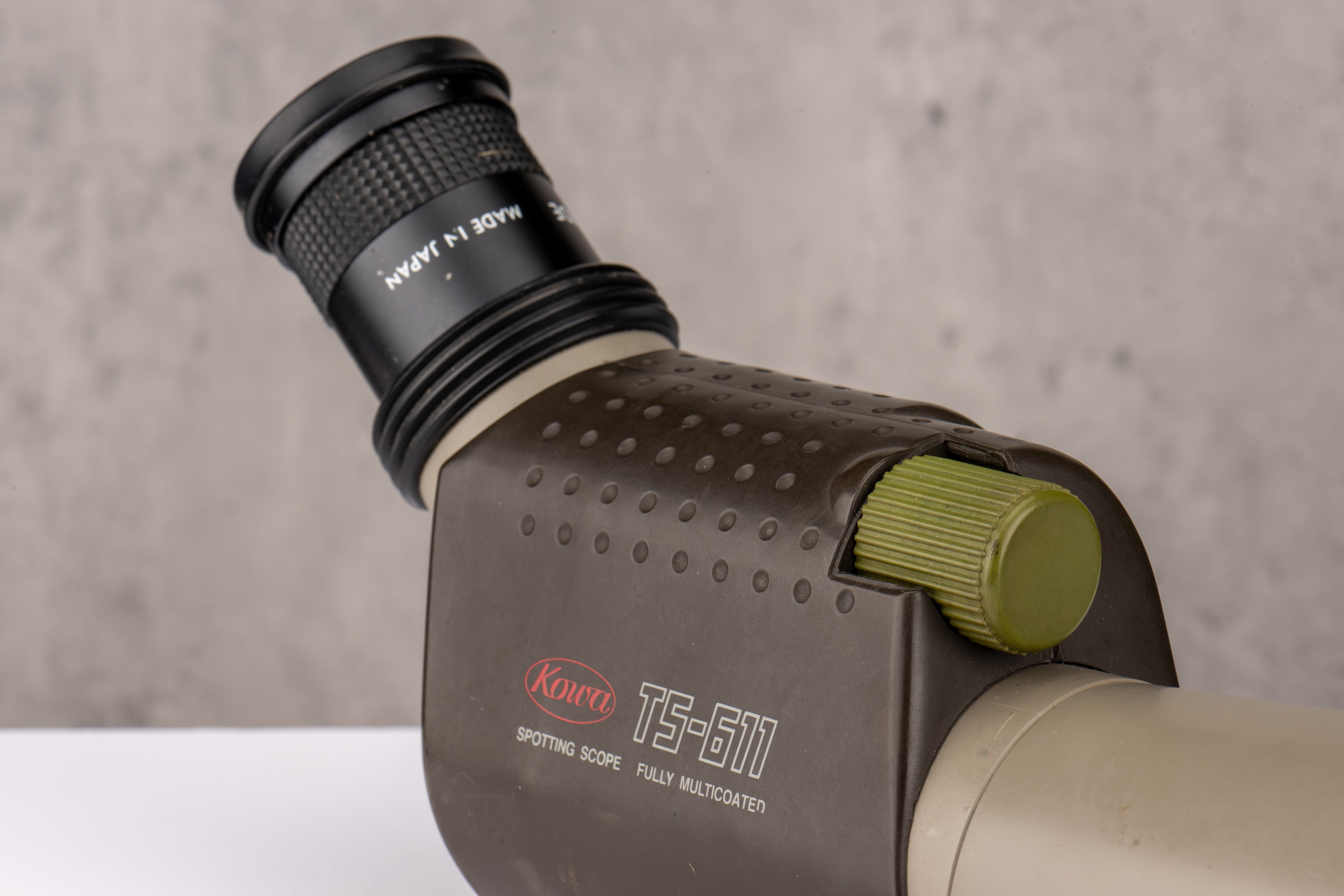 Used Kowa TS-611 w/ 30x Eyepiece