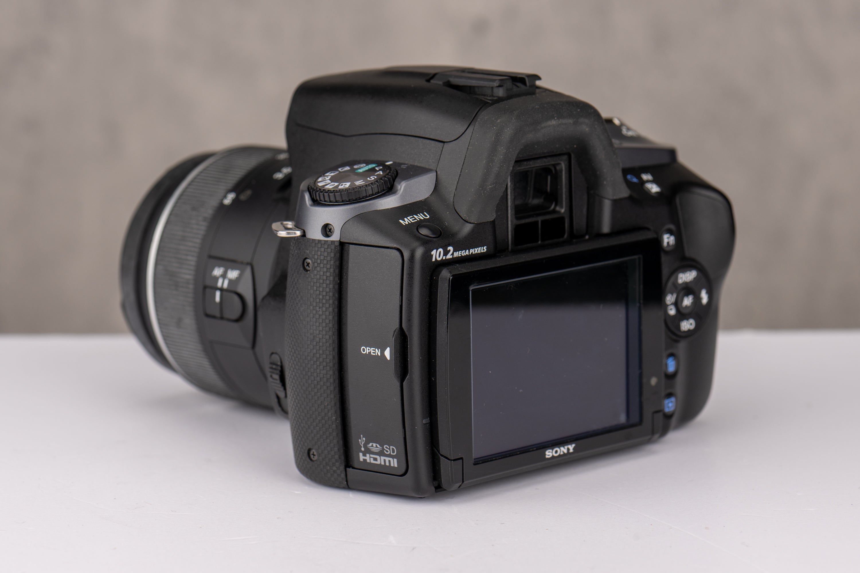 Used Sony a330 w/ 18-55mm f/3.5-5.6 SAM