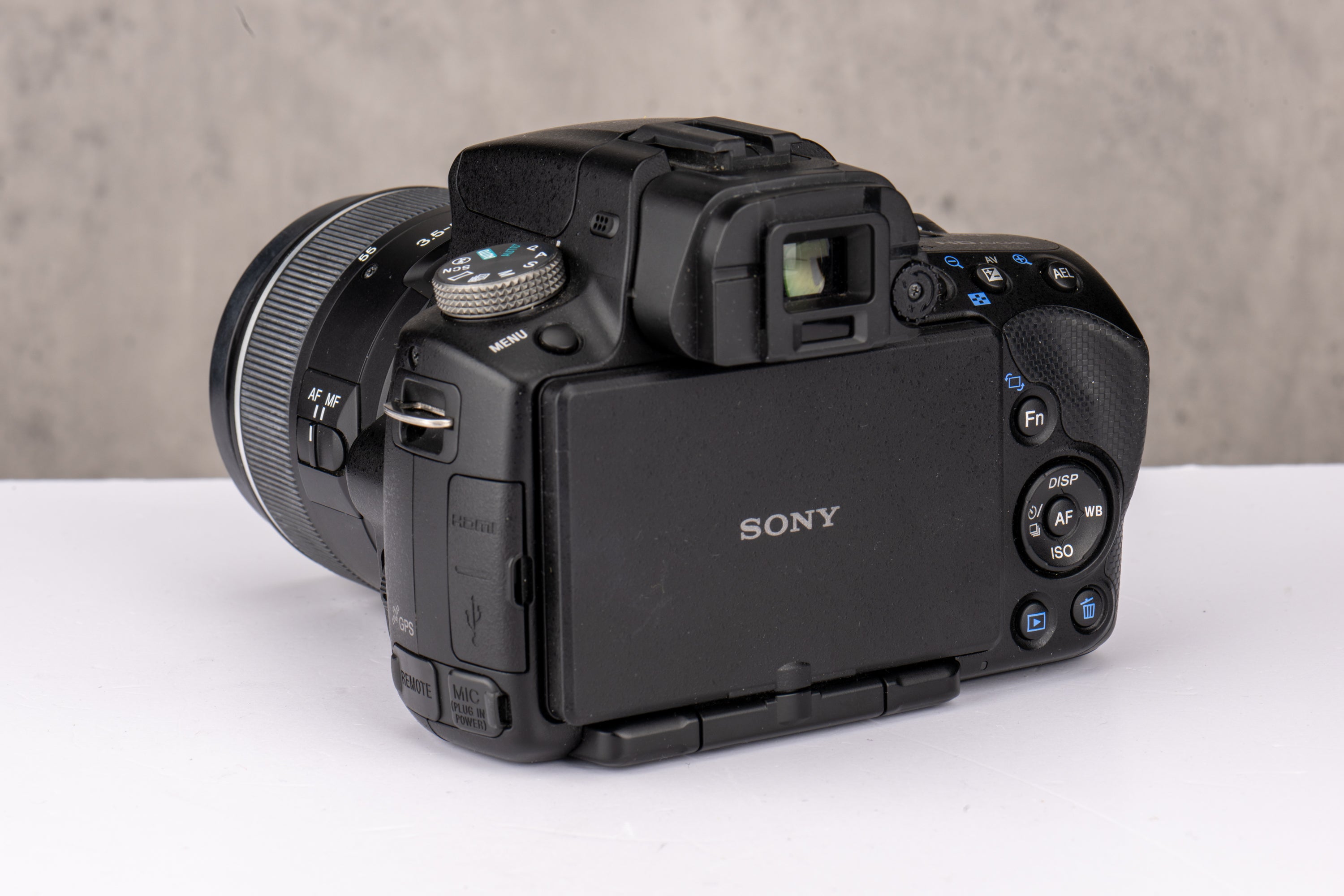 Used Sony a55 w/ 18-55mm f/3.5-5.6 SAM