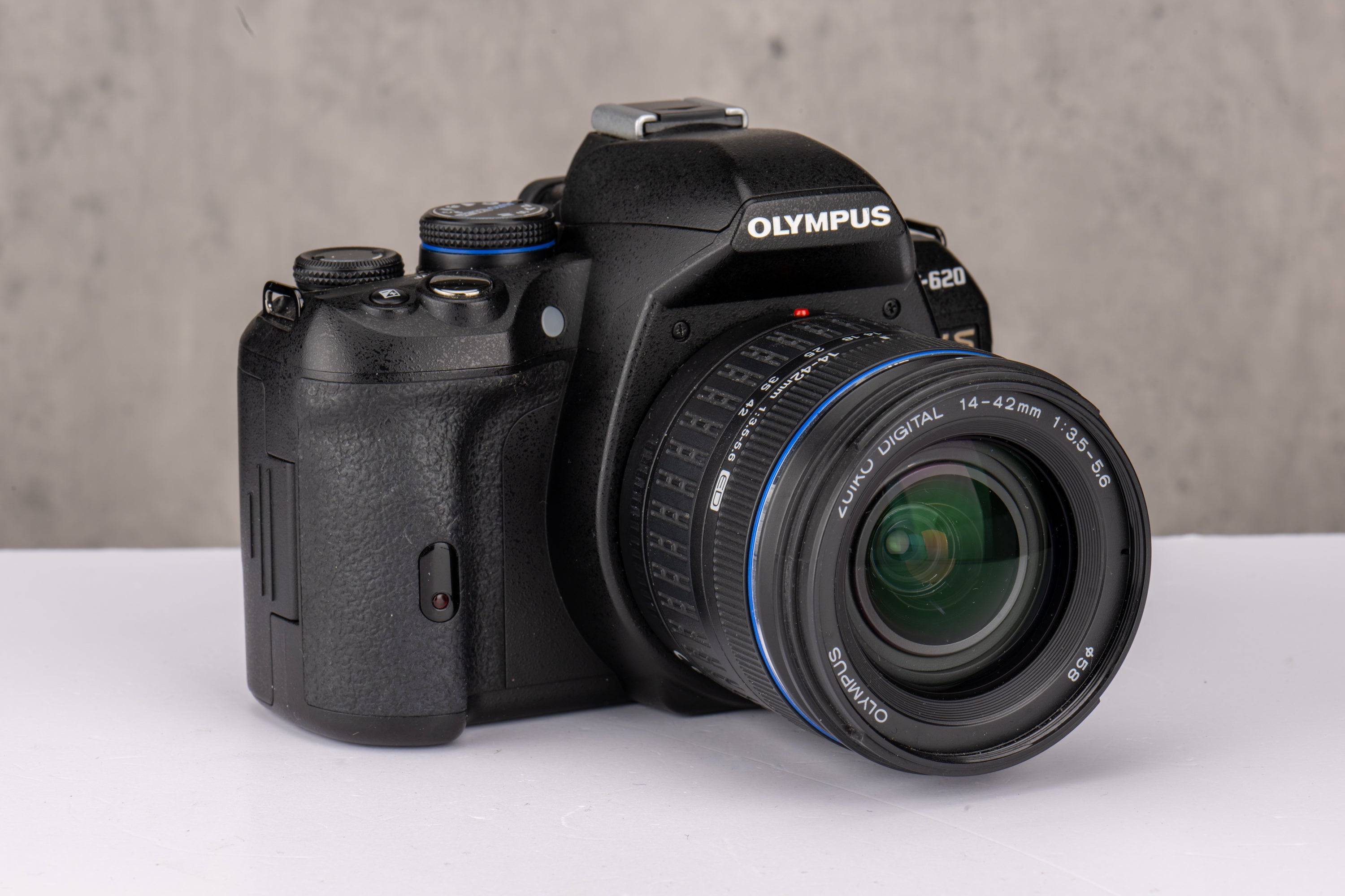 Used Olympus E-620 Twin lens Kit Digital SLR Camera